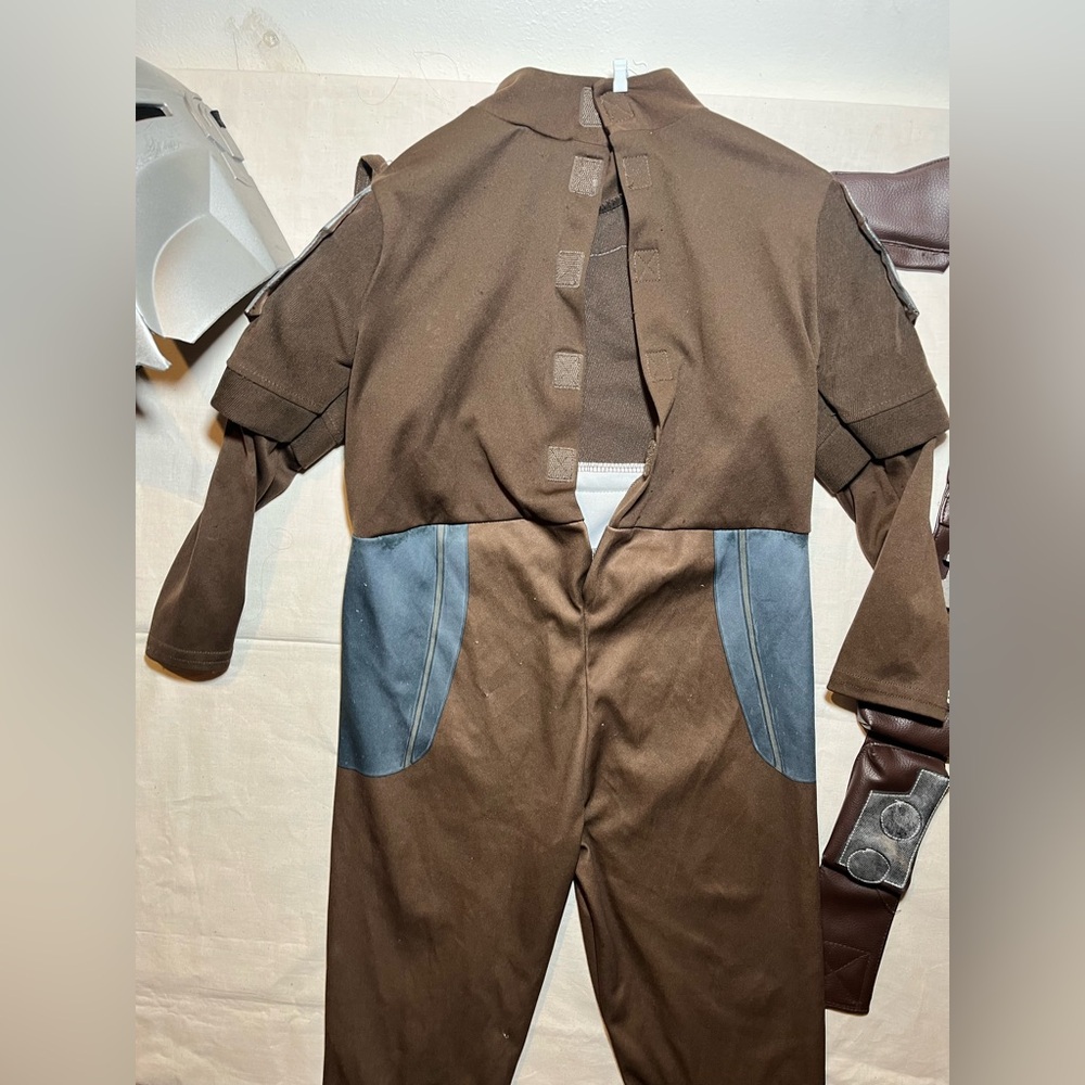 Disney Mandelorian Star Wars Size 4 - Picture 9 of 12